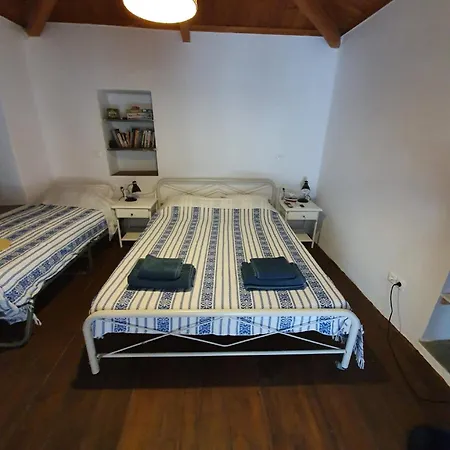 Diamoni Afroditi * Karavás